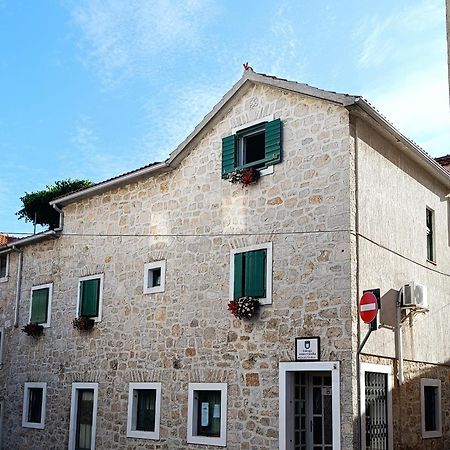 Apartment Udovicic Center Vodice Exterior foto